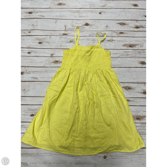 Dress Casual Short By Universal Thread In Yellow, Size: M