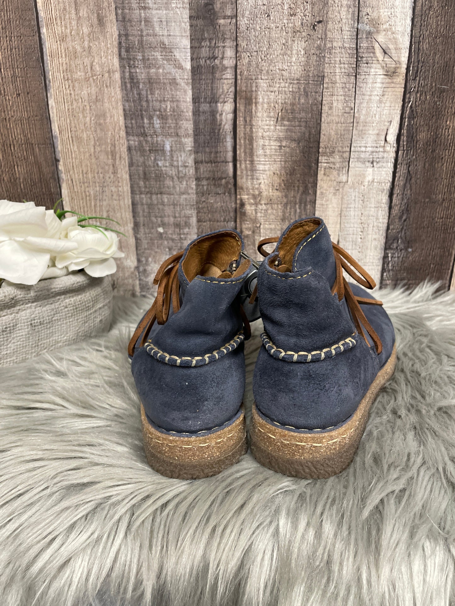 Navy Boots Ankle Flats Born, Size 6.5