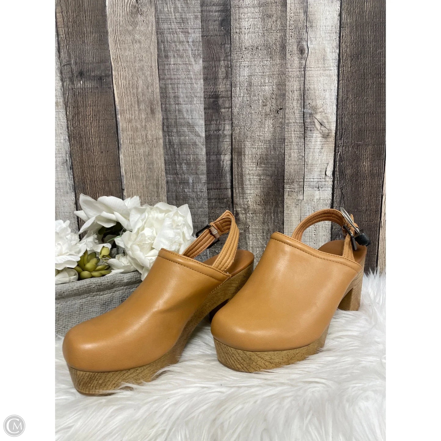 Shoes Heels Block By Universal Standard In Tan, Size: 8