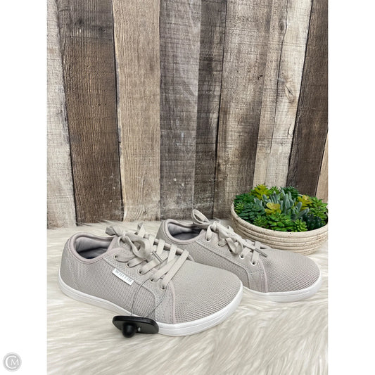 Shoes Sneakers By Cme In Tan, Size: 6