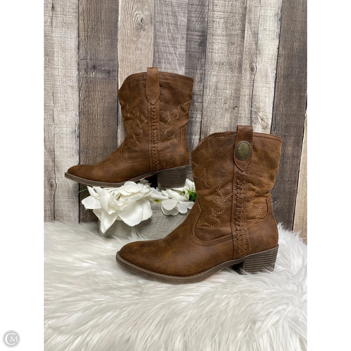 Boots Ankle Heels By Maurices In Brown, Size: 7.5