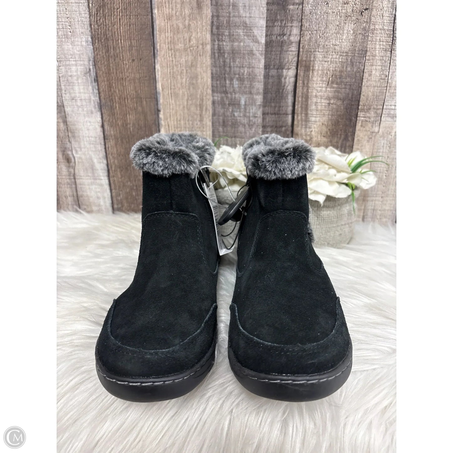 Boots Ankle Flats By Khombu In Black, Size: 8