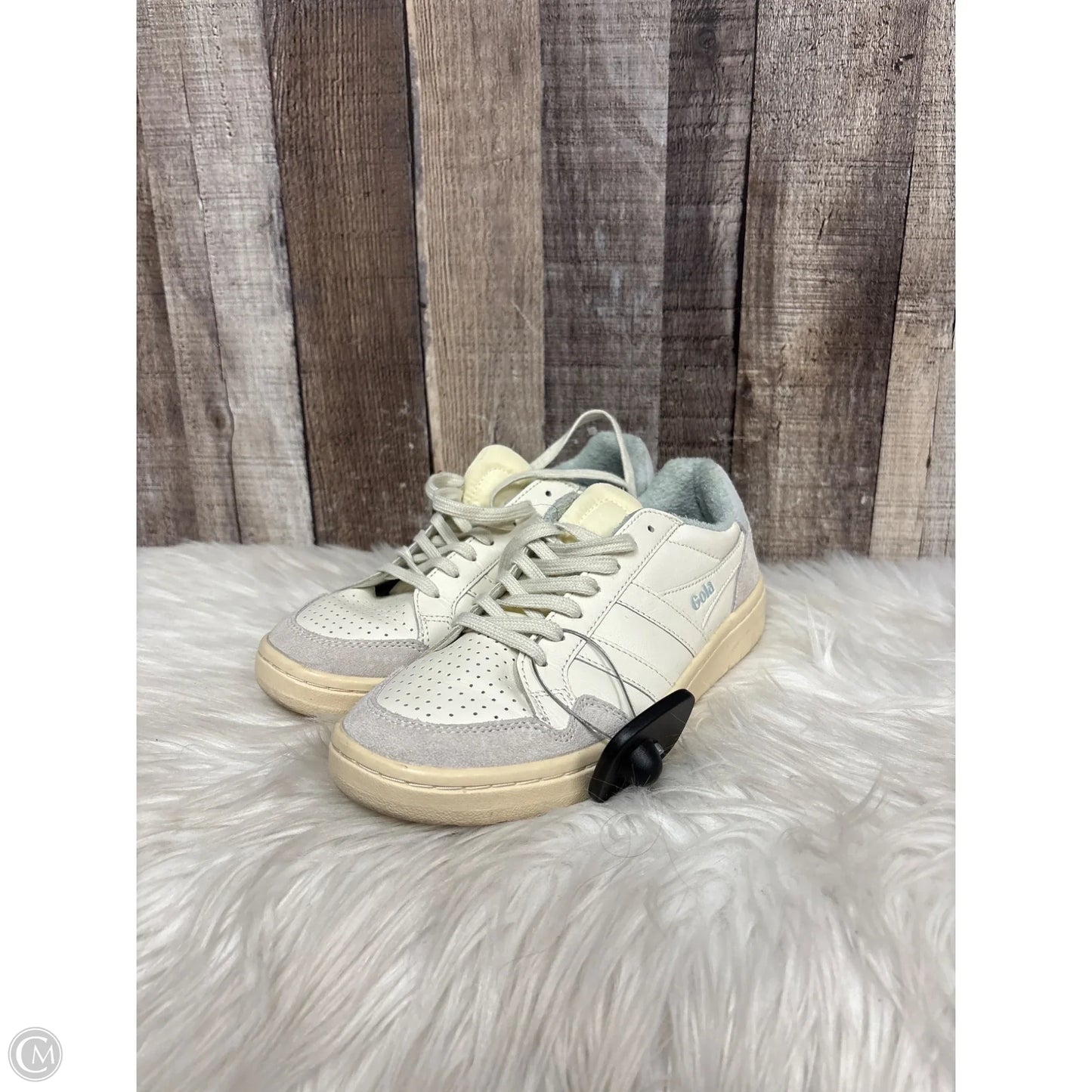 Shoes Sneakers By Gola In White, Size: 7