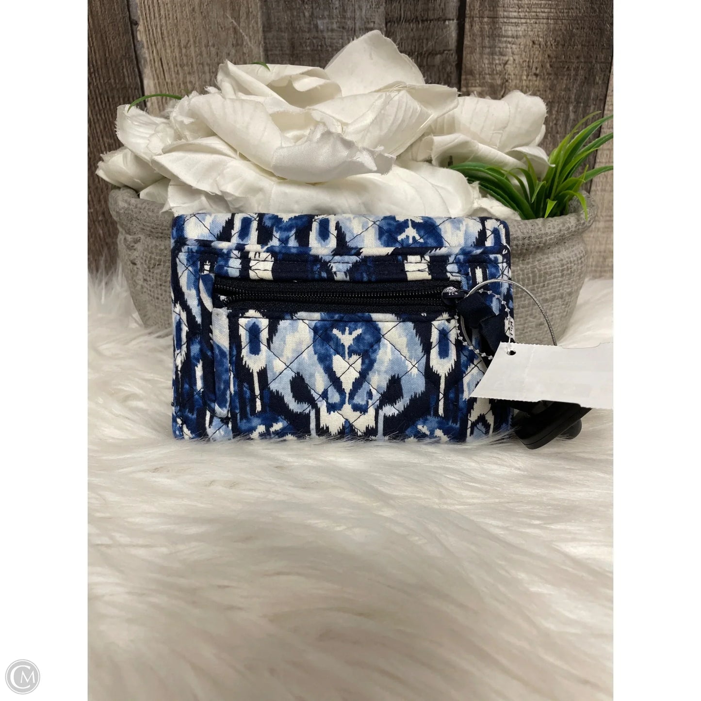 Wallet By Vera Bradley, Size: Medium