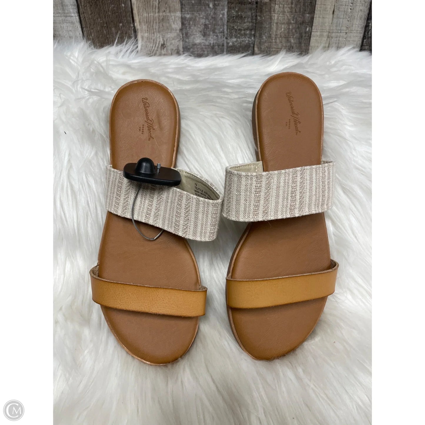 Sandals Flats By Universal Thread In Brown, Size: 7.5