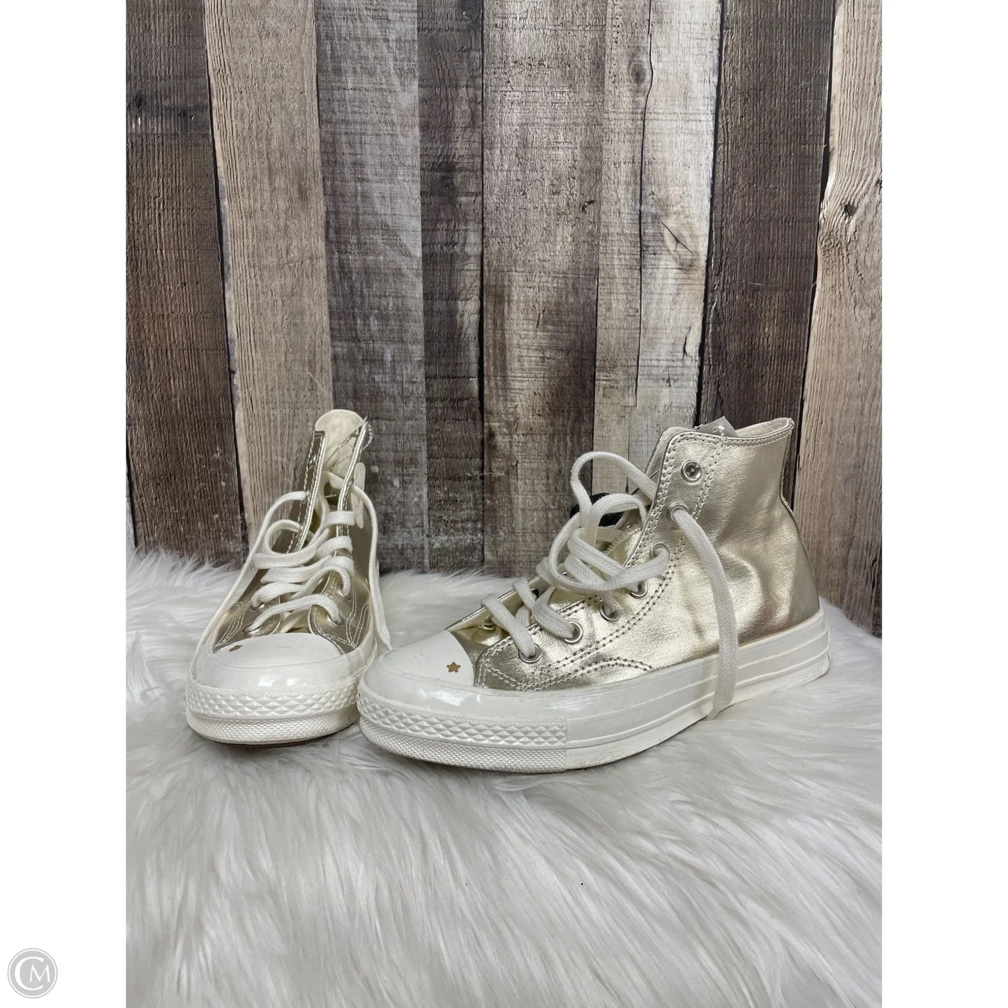 Shoes Sneakers By Converse In Gold, Size: 8