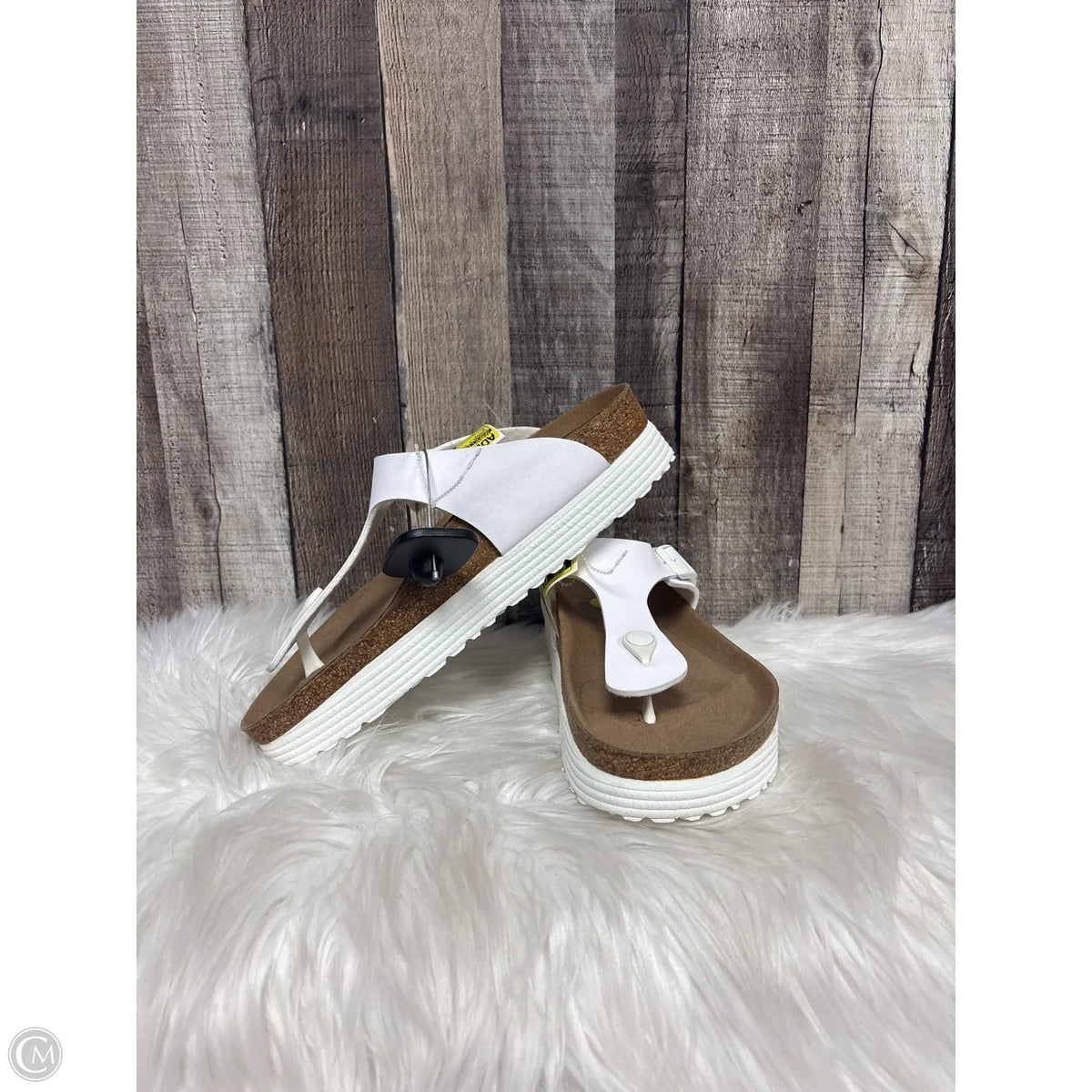Sandals Flats By Papillio In White, Size: 9