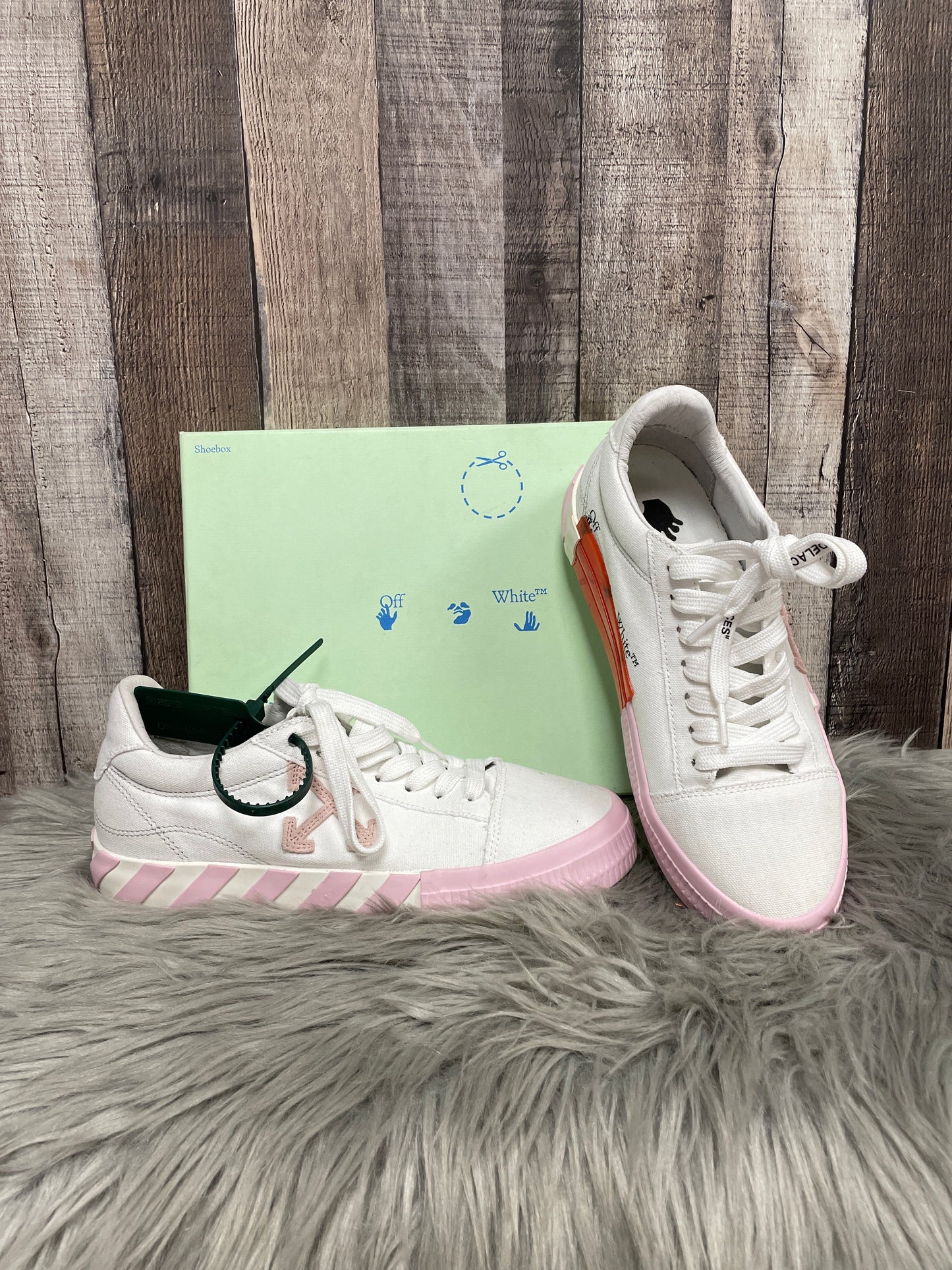 Shoes Luxury Designer By Off-white In Pink & White, Size: 9