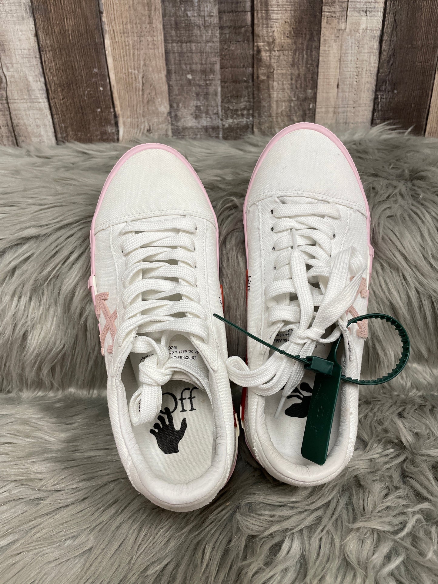 Shoes Luxury Designer By Off-white In Pink & White, Size: 9