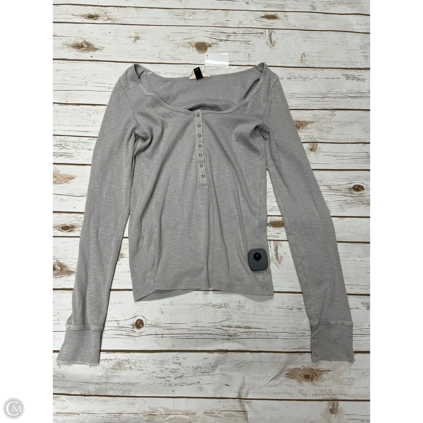 Top Long Sleeve By Universal Thread In Taupe, Size: S