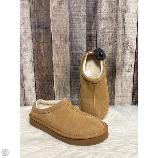 Shoes Flats By Cmf In Brown, Size: 8