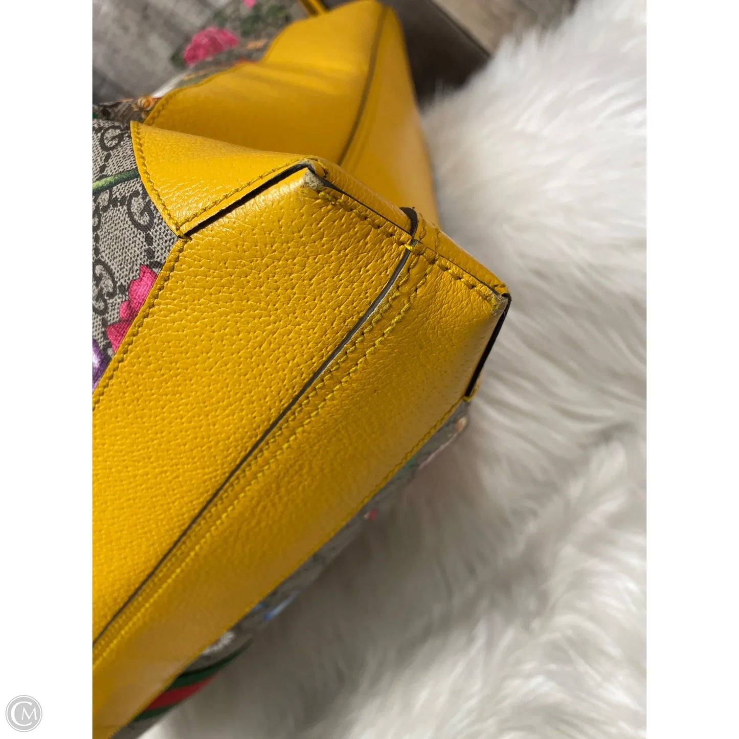 Tote Luxury Designer By Gucci, Size: Large