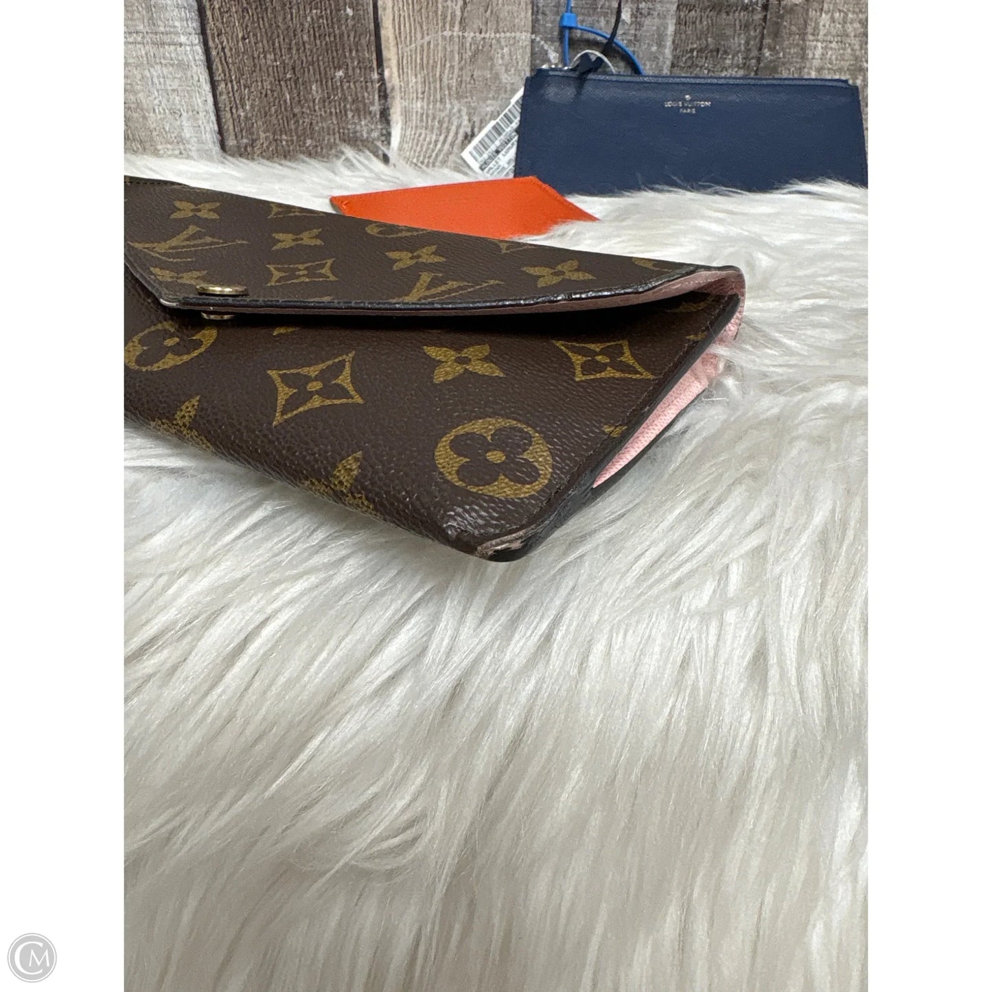 Wallet Luxury Designer By Louis Vuitton, Size: Medium