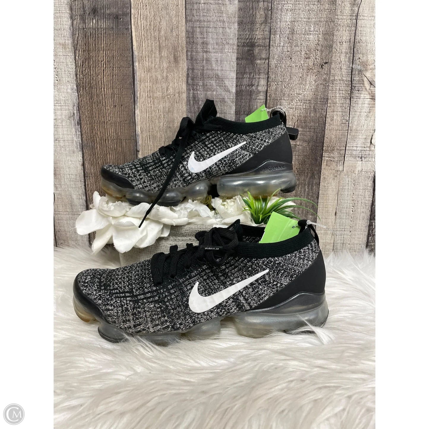 Shoes Athletic By Nike In Black, Size: 9.5