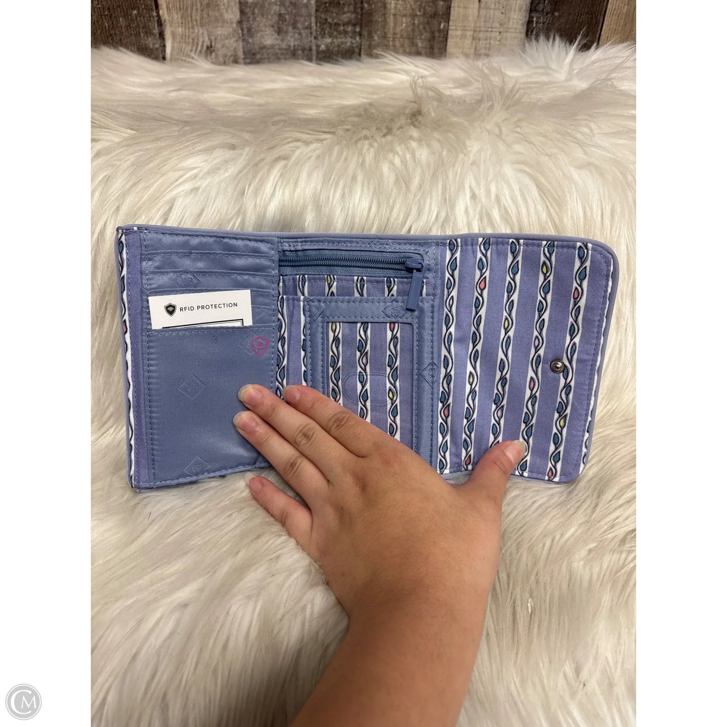 Wallet By Vera Bradley, Size: Medium