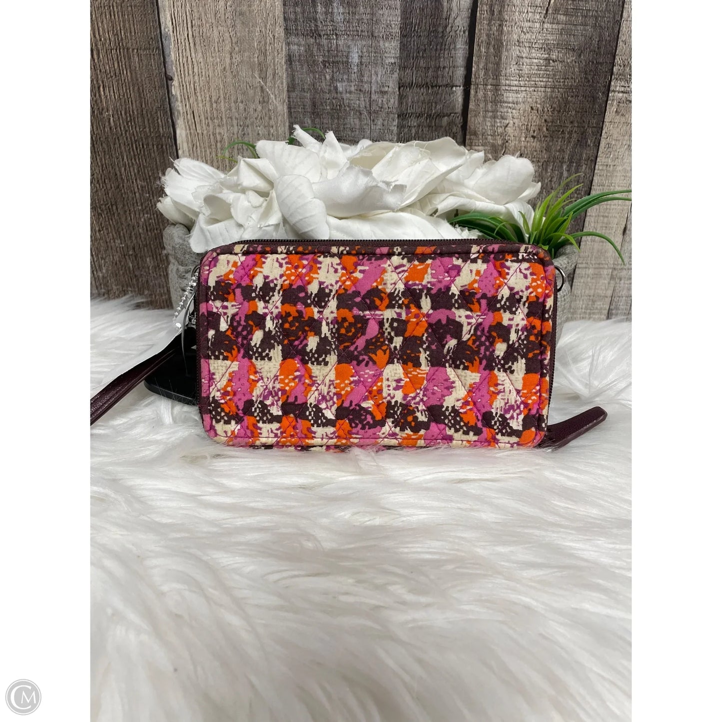 Wristlet By Vera Bradley, Size: Small