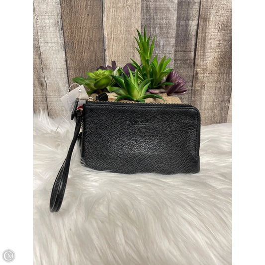 Wristlet Designer By Coach, Size: Medium
