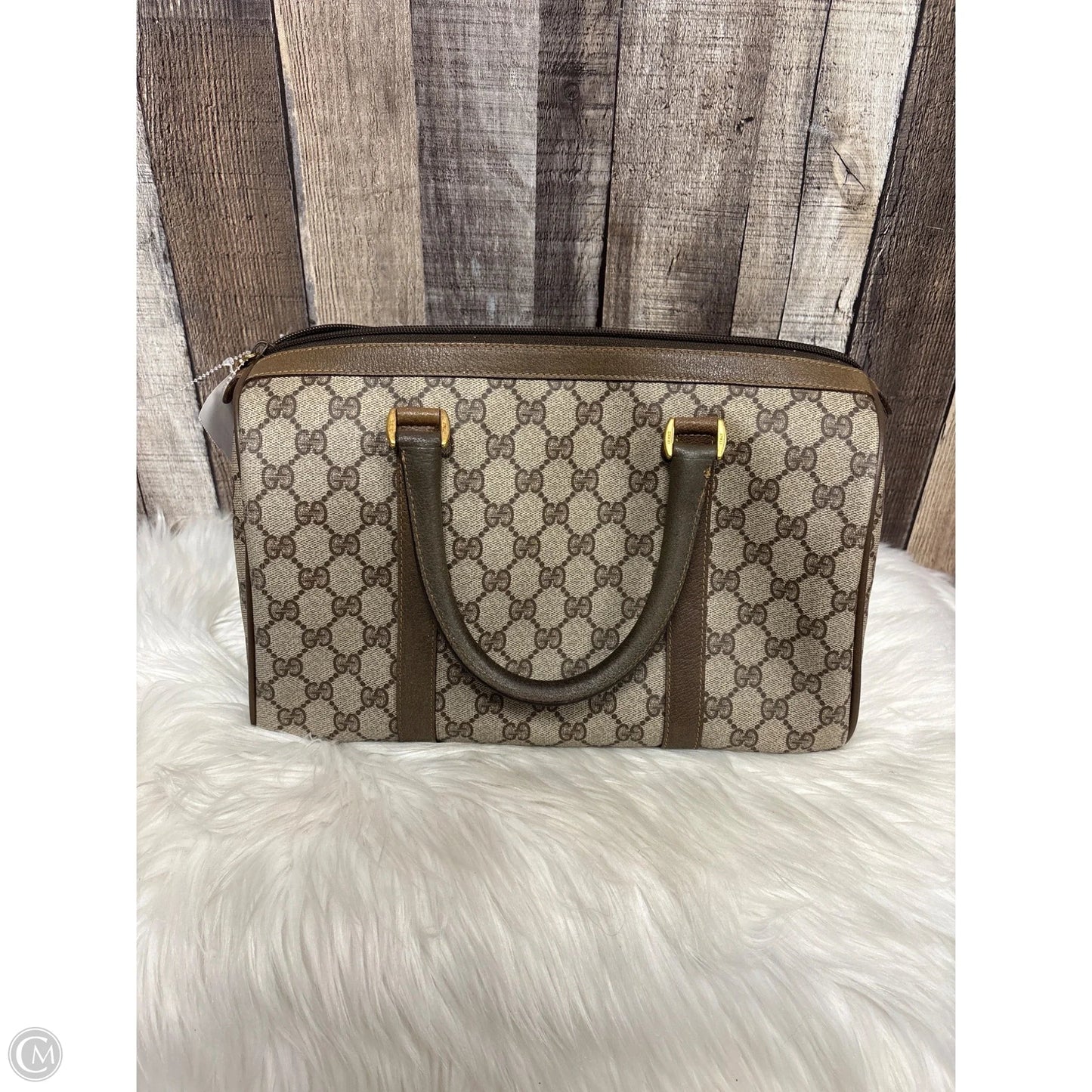 Handbag Luxury Designer By Gucci, Size: Medium
