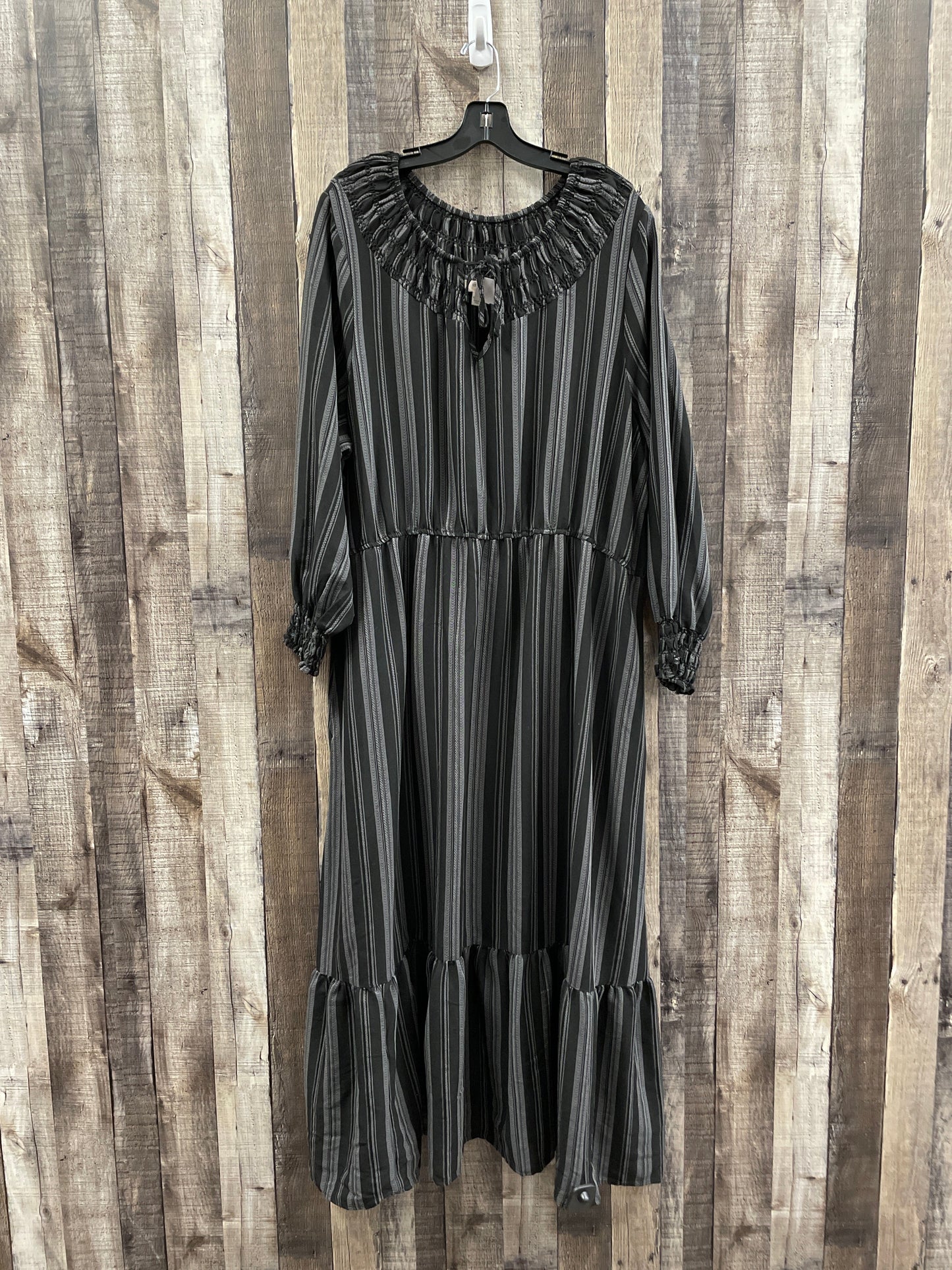 Black & Grey Dress Casual Maxi Terra & Sky, Size 2x