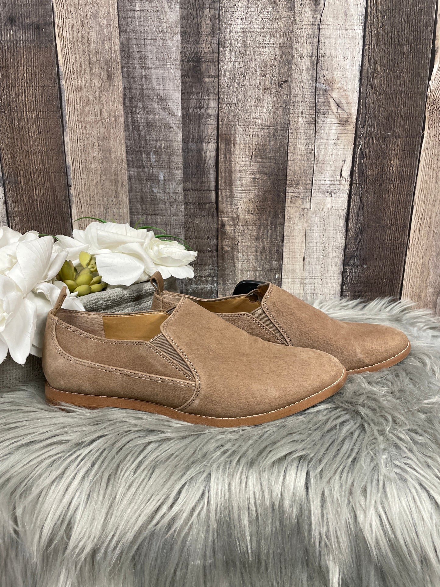 Brown Shoes Flats Franco Sarto, Size 7