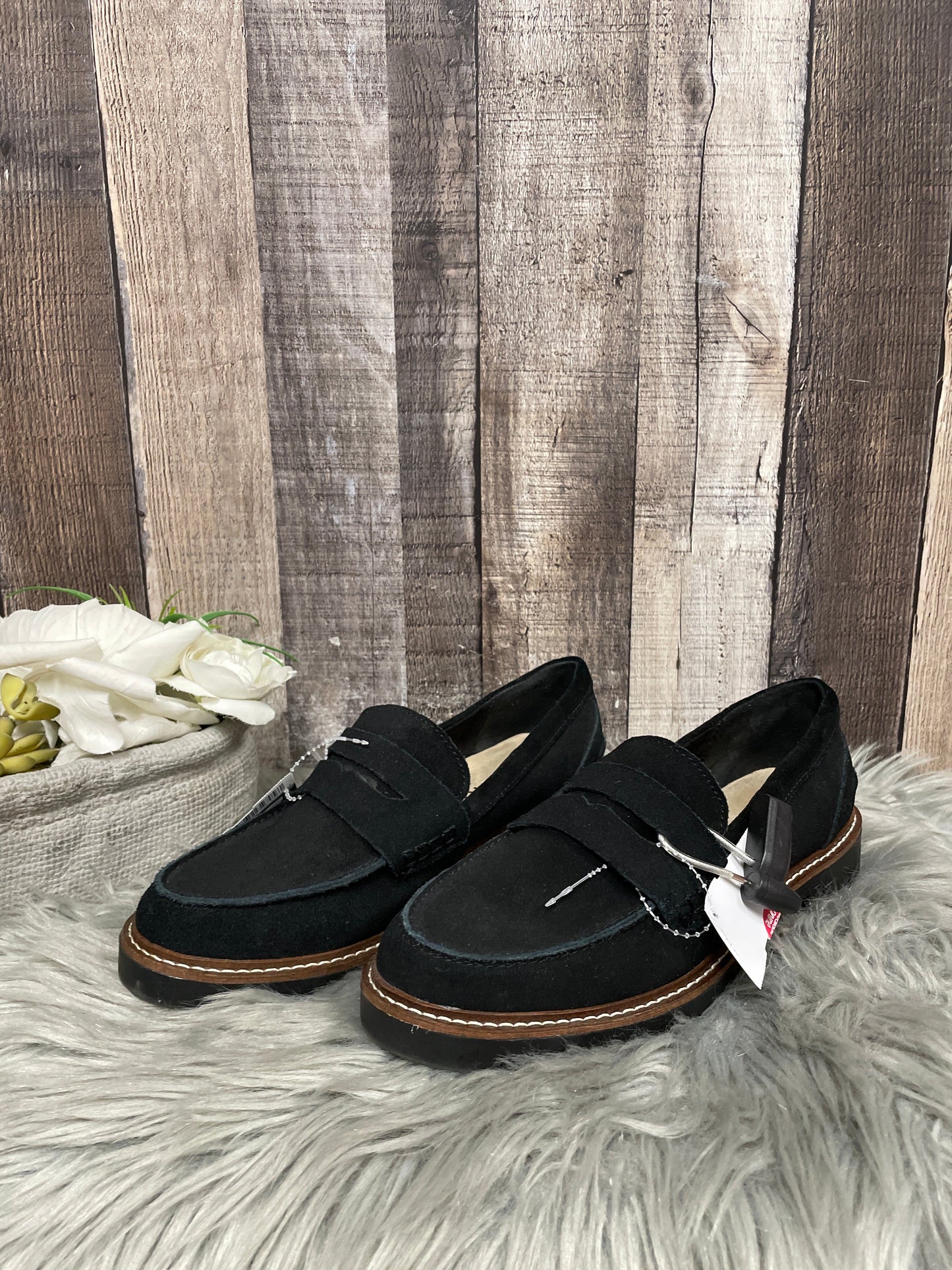 Black Shoes Flats Anne Klein, Size 8