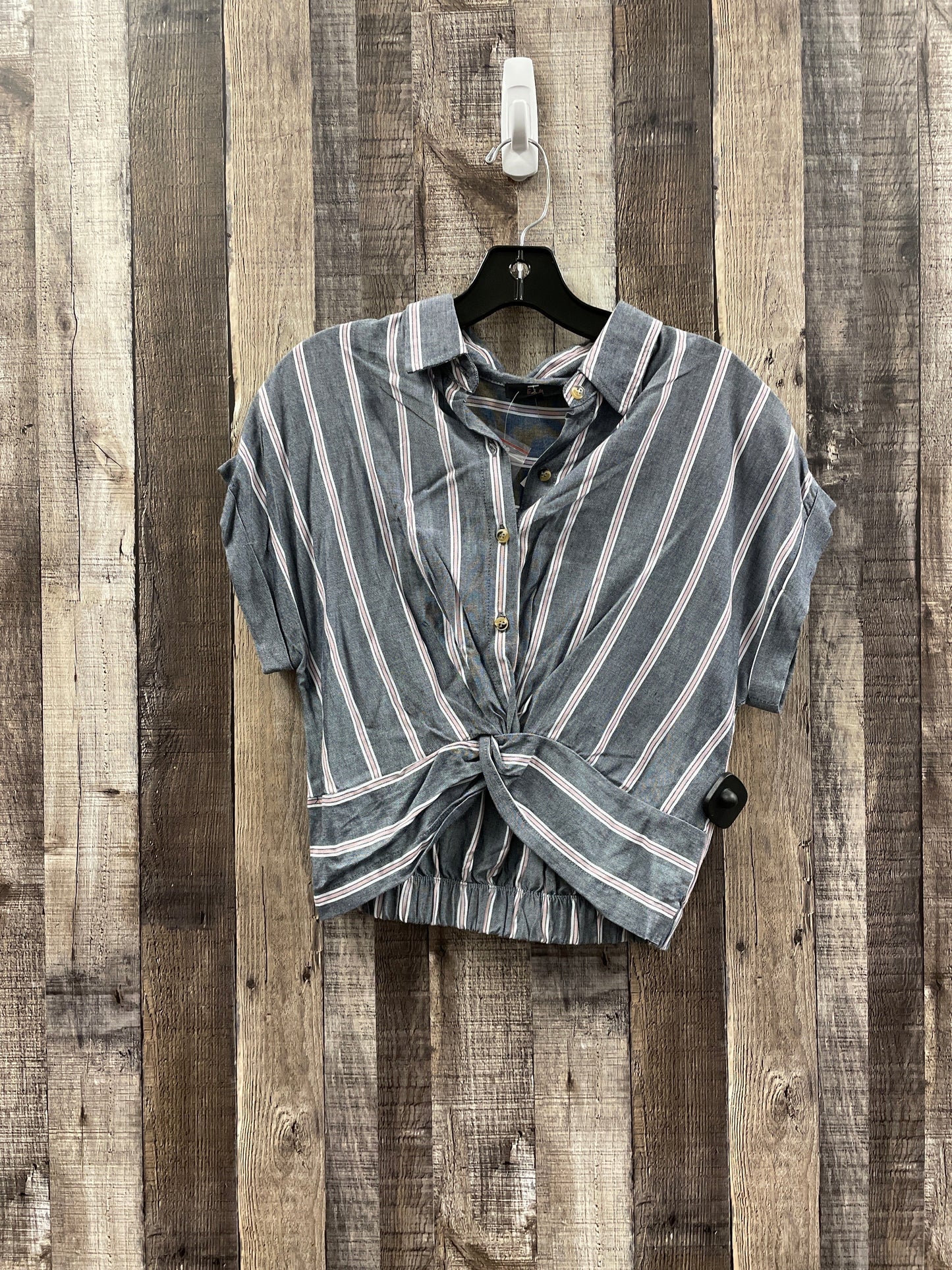 Top Short Sleeve By Cme In Striped Pattern, Size: M