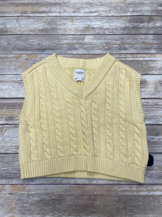 Yellow Vest Sweater Abercrombie And Fitch, Size M