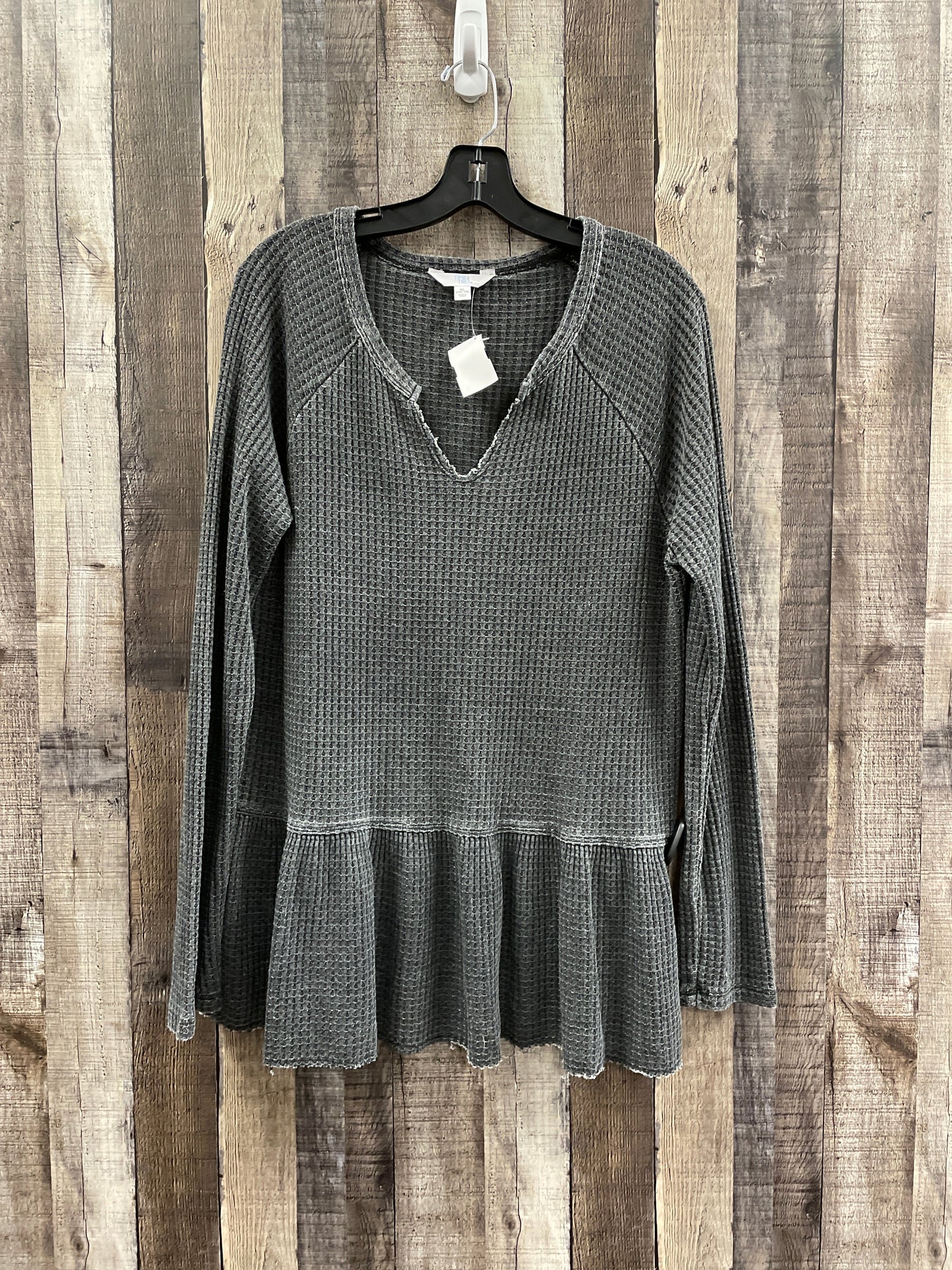 Top Long Sleeve By Time And Tru In Grey, Size: Xl