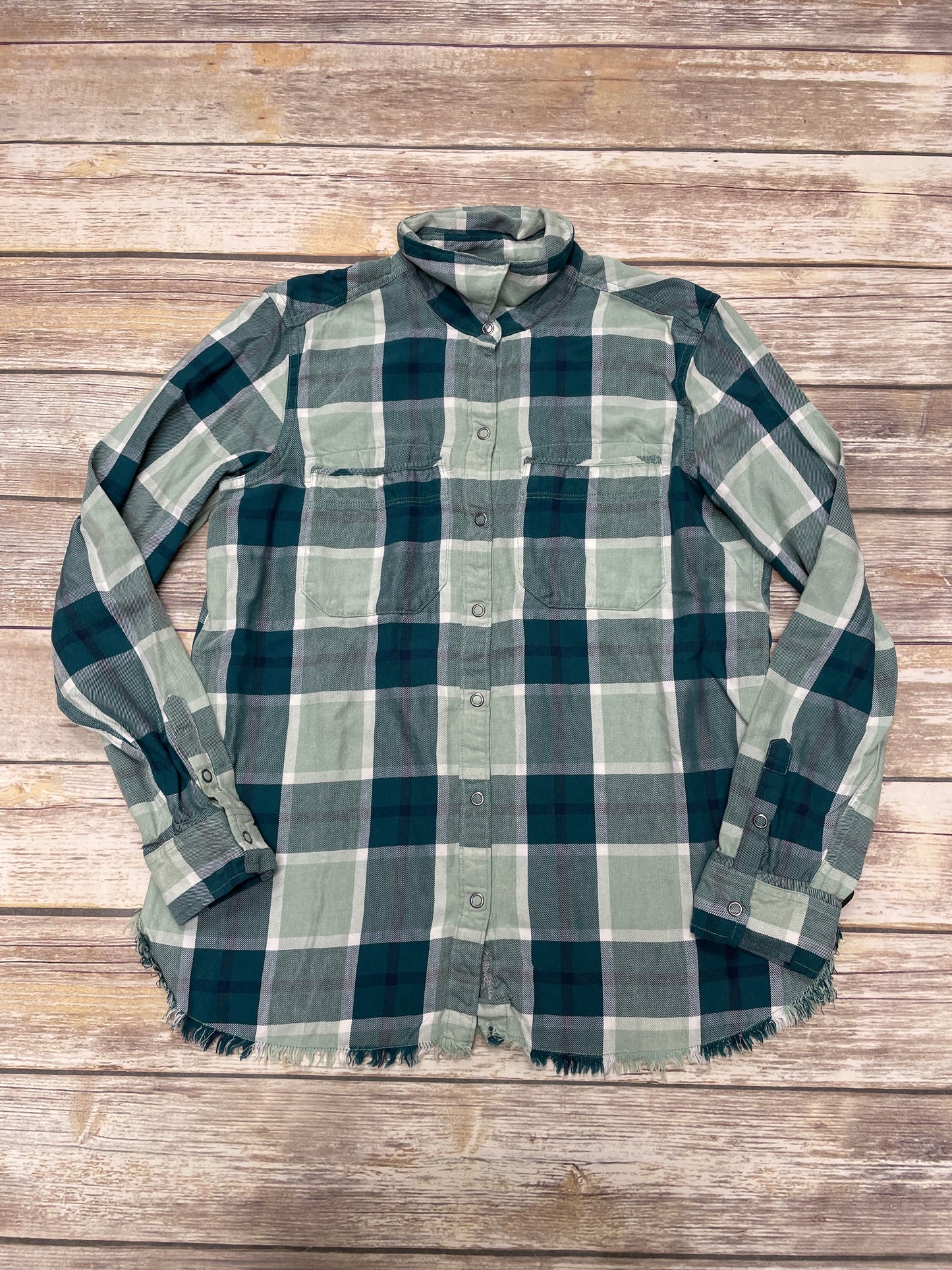 Top Long Sleeve By Eddie Bauer In Plaid Pattern, Size: M