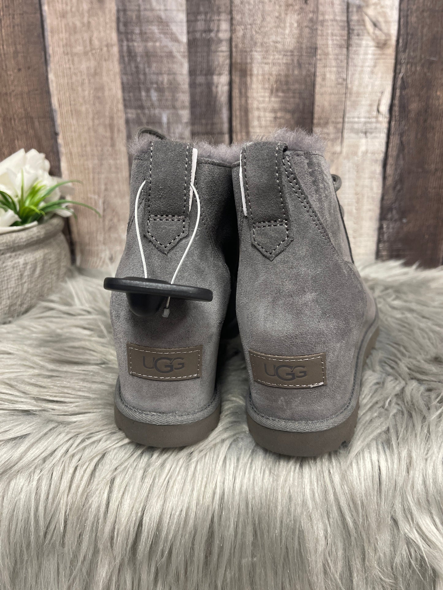 Boots Ankle Heels By Ugg In Grey, Size: 7