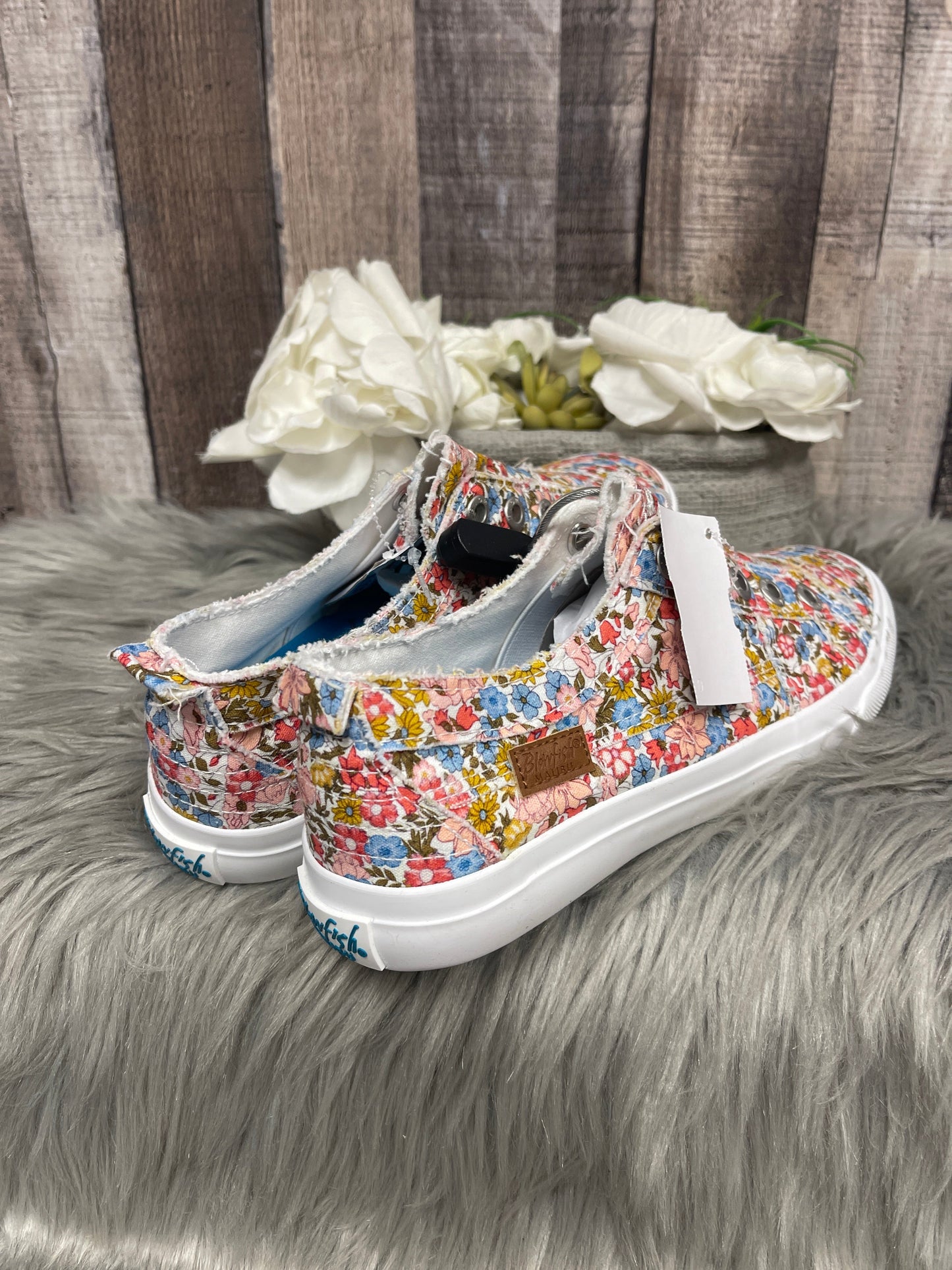 Shoes Sneakers By Blowfish In Floral Print, Size: 8