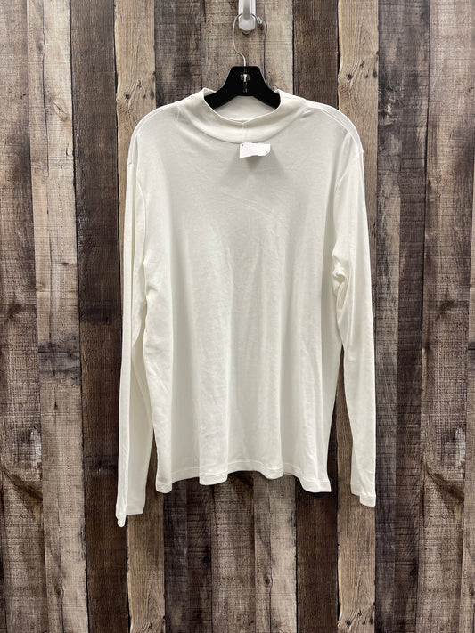 Top Long Sleeve By White Stag In White, Size: 2x