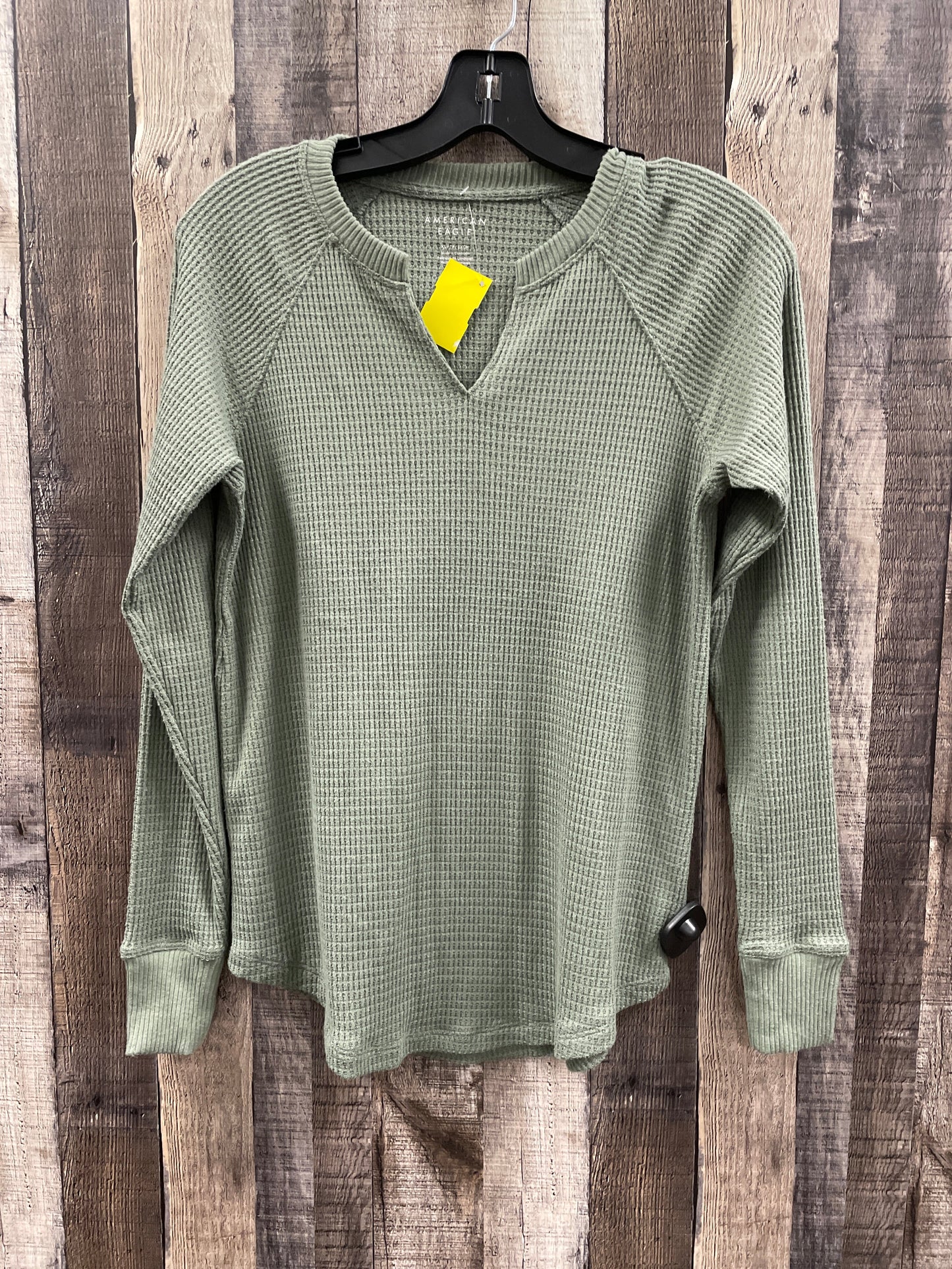 Top Long Sleeve By American Eagle In Green, Size: Xs