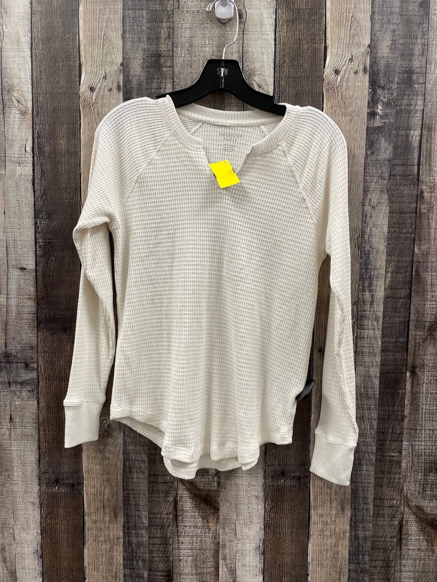 Top Long Sleeve By American Eagle In Cream, Size: Xs