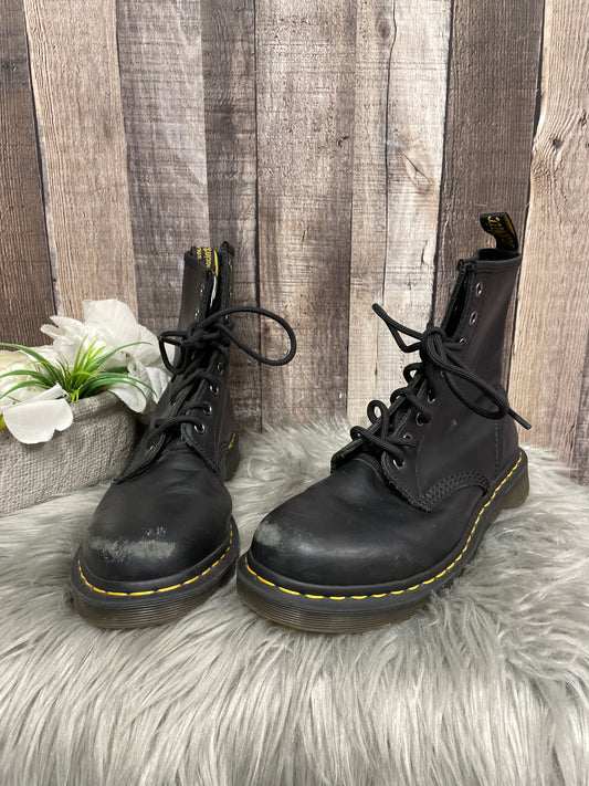 Boots Ankle Flats By Dr Martens In Black, Size: 9