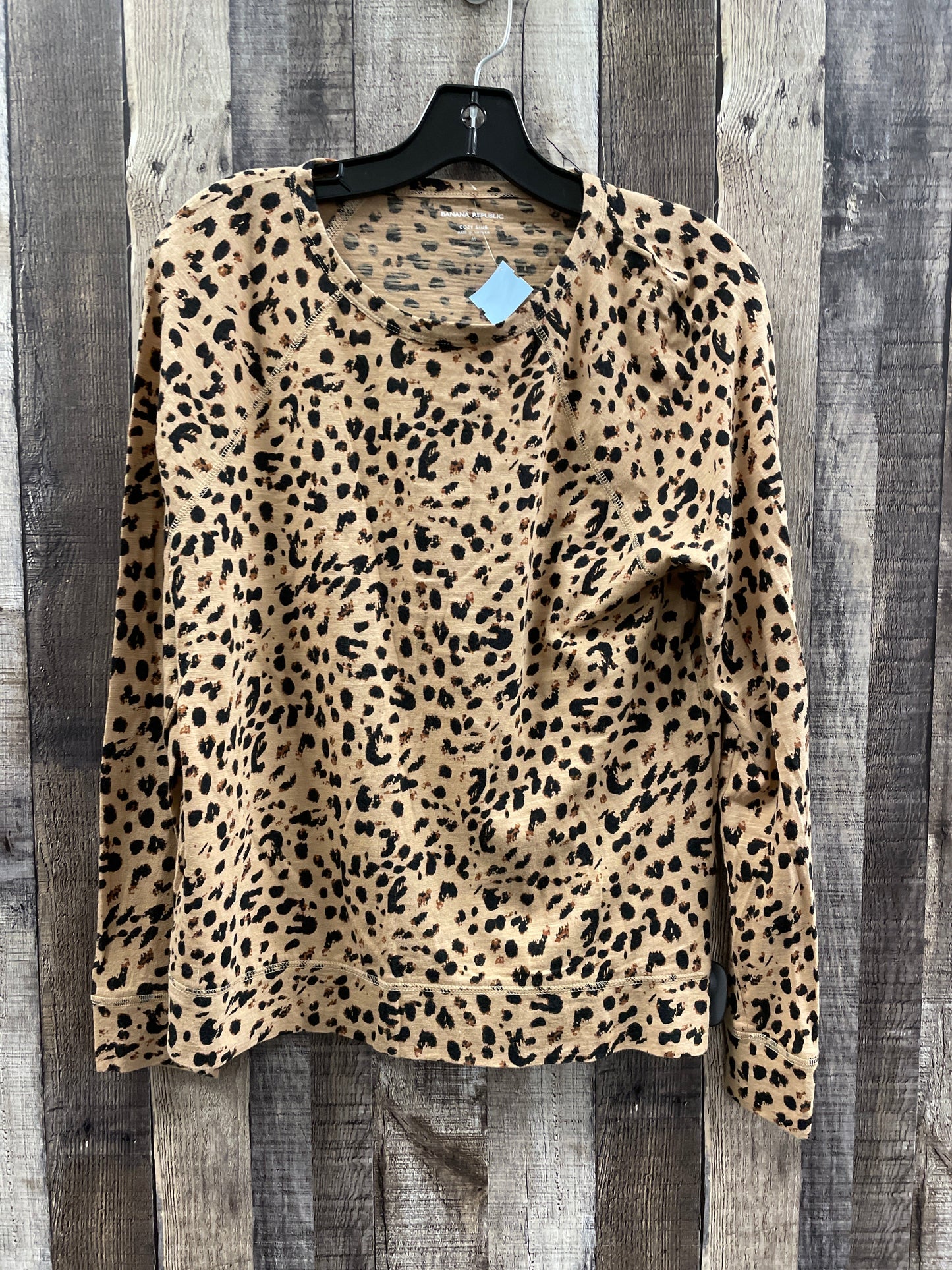 Top Long Sleeve By Banana Republic In Animal Print, Size: M