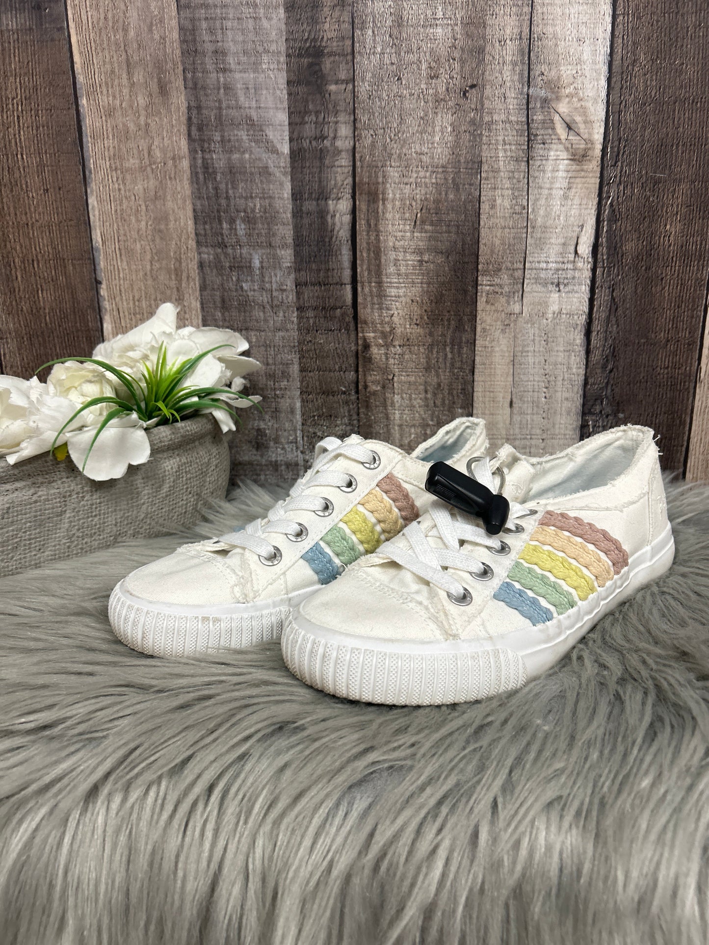 Shoes Sneakers By Blowfish In Rainbow Print, Size: 8