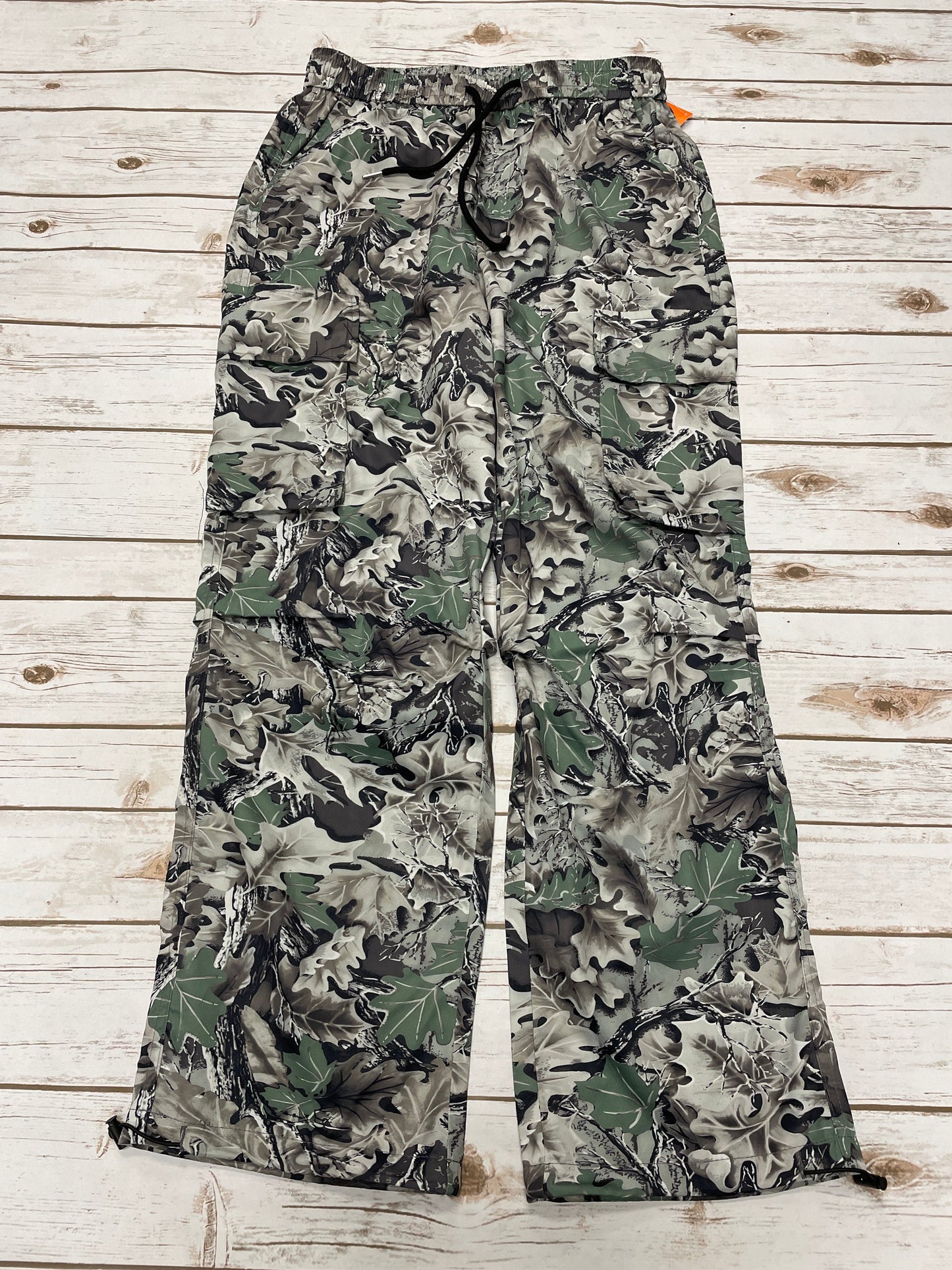 Pants Cargo & Utility By Cmf In Camouflage Print, Size: M