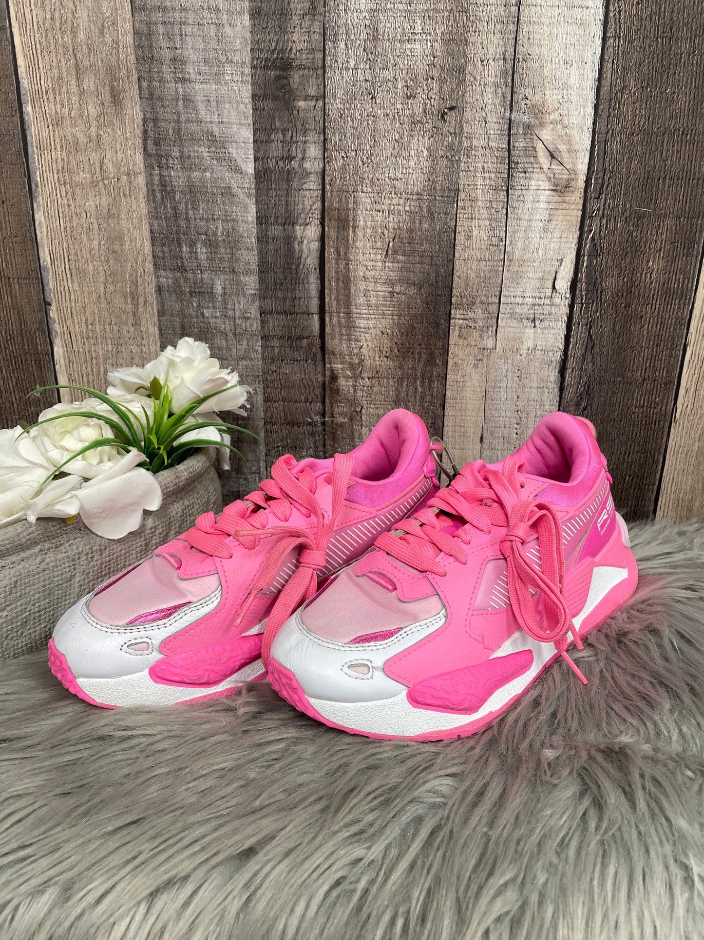 Shoes Athletic By Puma In Pink, Size: 6