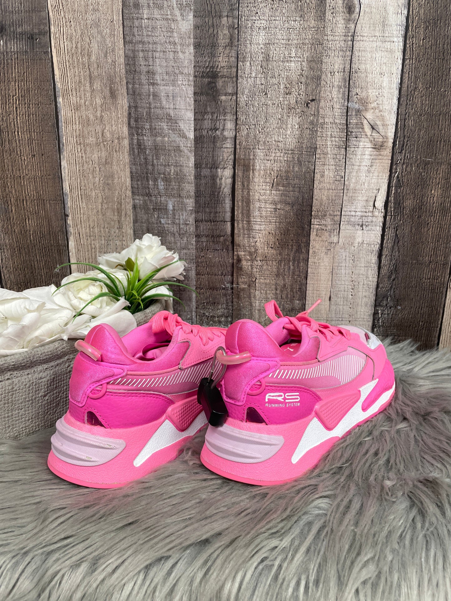 Shoes Athletic By Puma In Pink, Size: 6