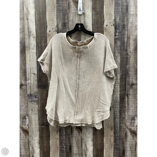 Top Short Sleeve By Zenana Outfitters In Tan, Size: Xl