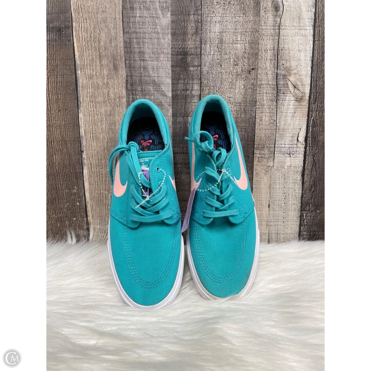 Shoes Sneakers By Nike In Teal, Size: 7.5