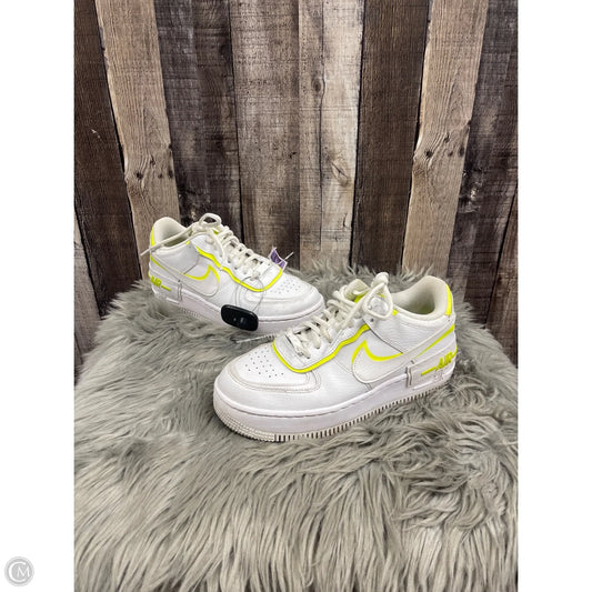 Shoes Athletic By Nike In White & Yellow, Size: 7.5