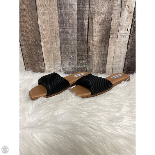 Sandals Flats By Steve Madden In Black, Size: 7