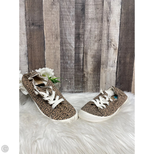 Shoes Sneakers By Mad Love In Animal Print, Size: 11