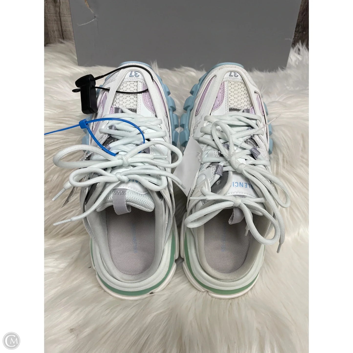 Shoes Luxury Designer By Balenciaga In White, Size: 7