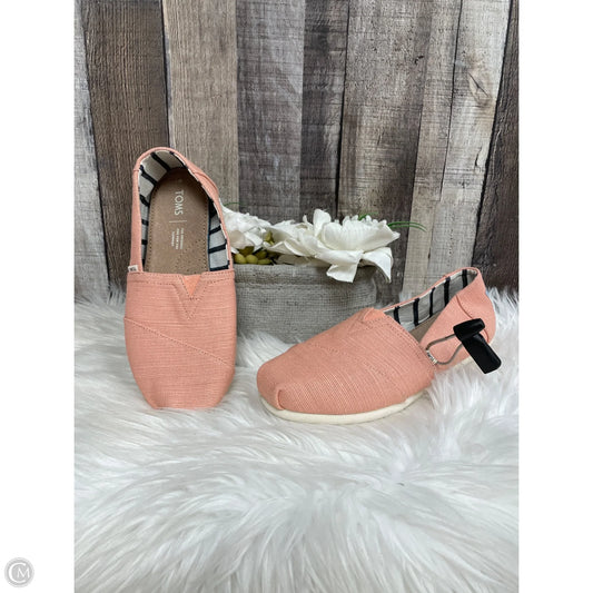 Shoes Flats By Toms In Peach, Size: 7