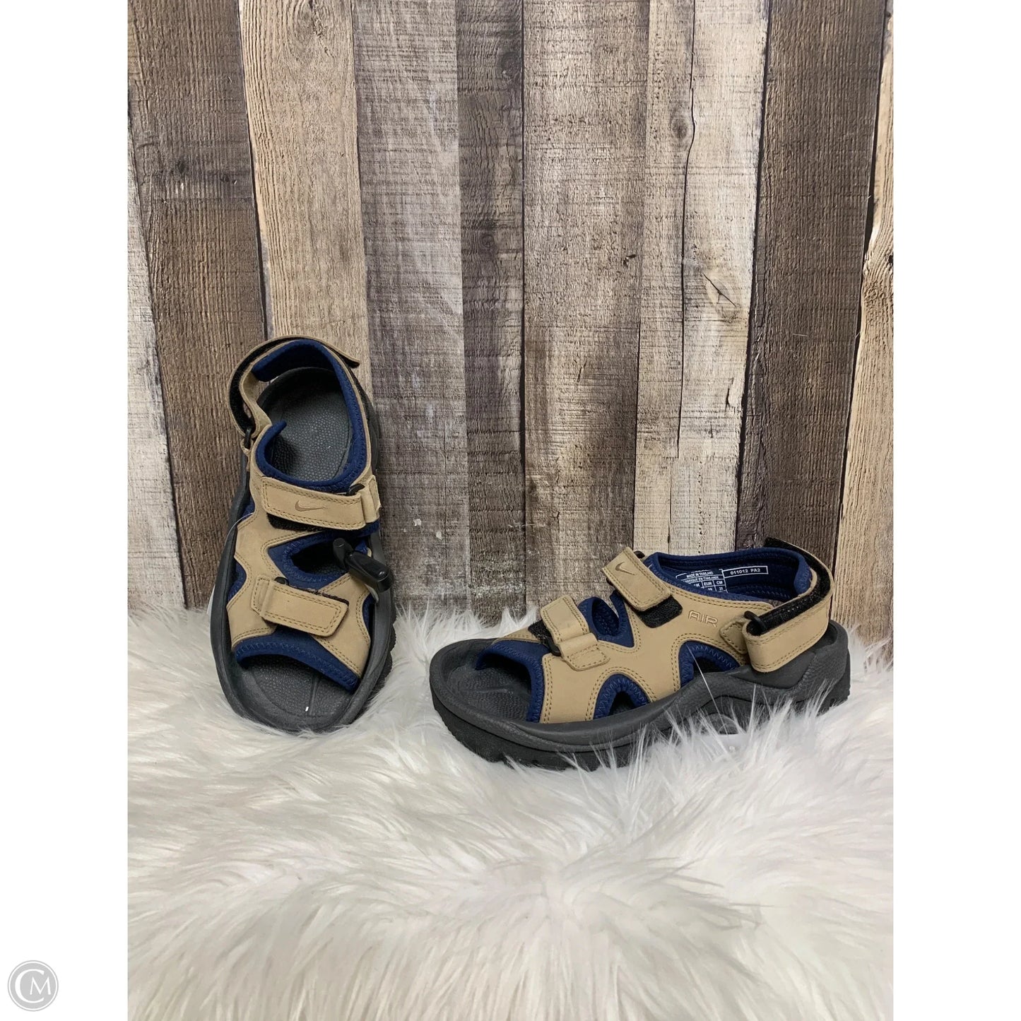 Sandals Sport By Nike In Tan, Size: 8