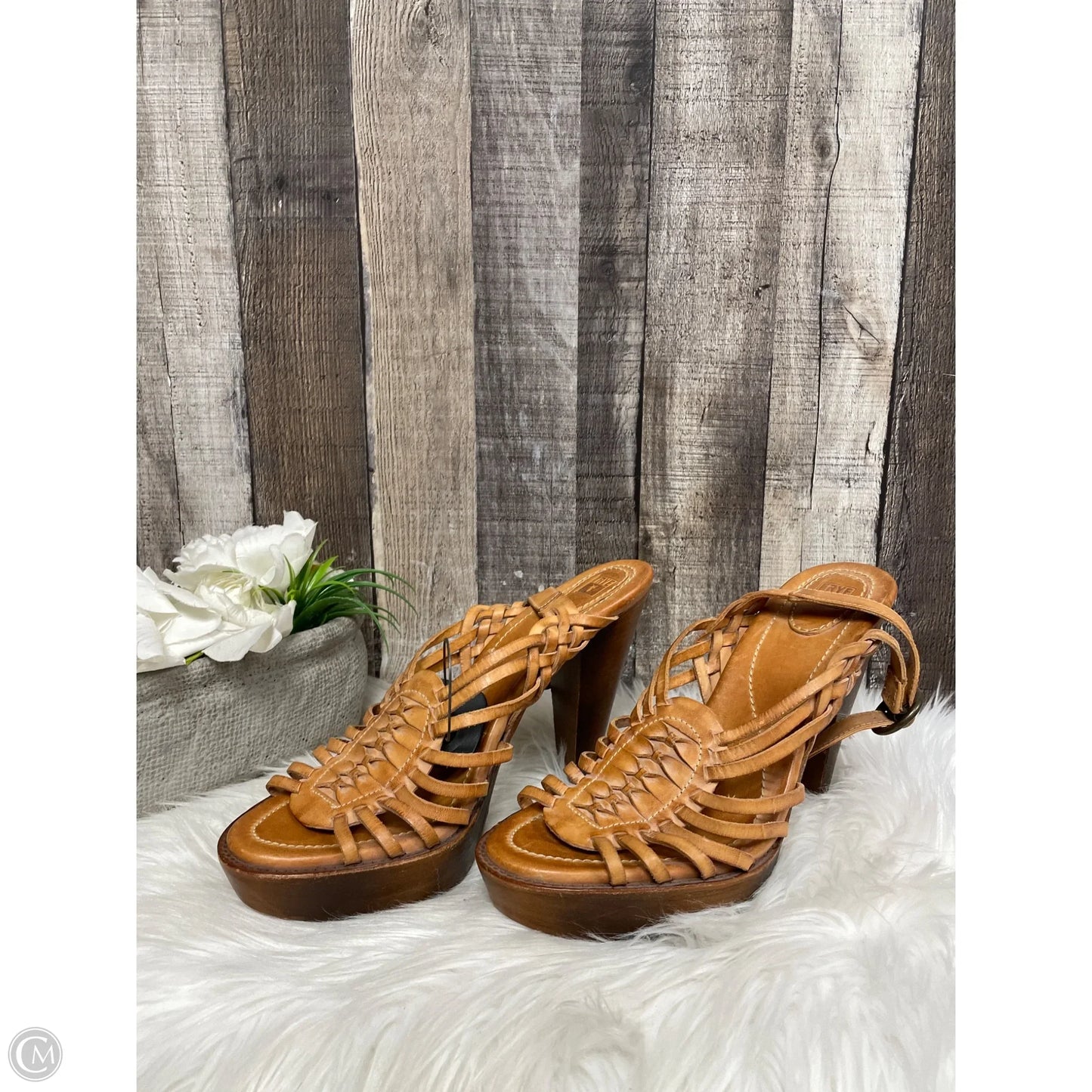 Sandals Designer By Frye In Tan, Size: 11