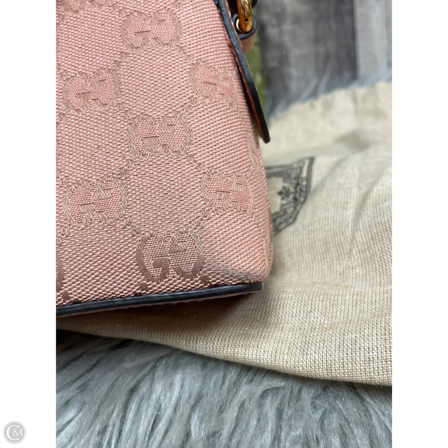 Crossbody Luxury Designer By Gucci, Size: Small